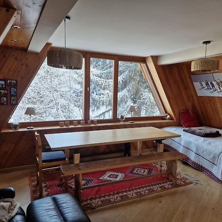 Le Chalet Pointu De Capucine Bourg-Saint-Maurice Exterior photo